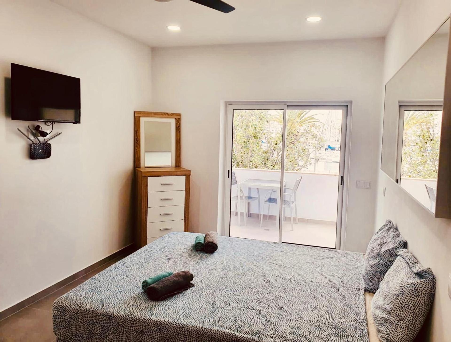 Central Lagos Apt With Marina Views Near Beaches 外观 照片